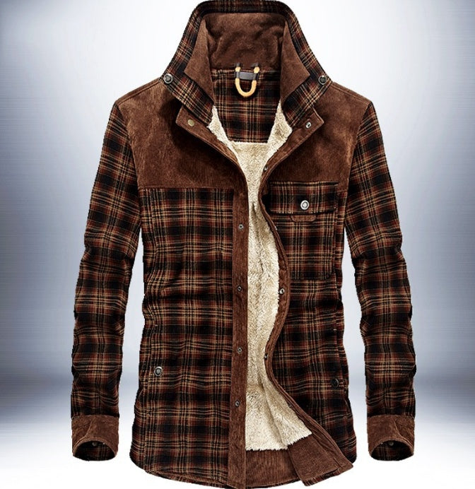 Men's winter type jacket, with fleece and cotton.