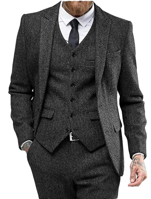 Men's Perfect  three-piece suit, all type occasion right choice!