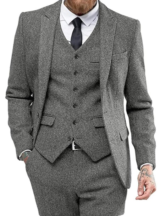 Men's Perfect  three-piece suit, all type occasion right choice!